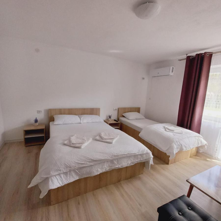 Ferienwohnung Casa Alexia Pescari Exterior foto